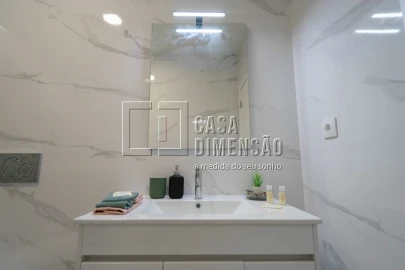 Apartamento T3 para Venda em Benfica