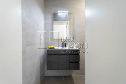 Apartamento T3 para Venda em Benfica