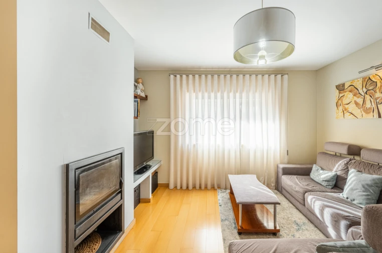 Moradia T4 para Venda em Vila Nova de Famalicão e Calendário Foto 7