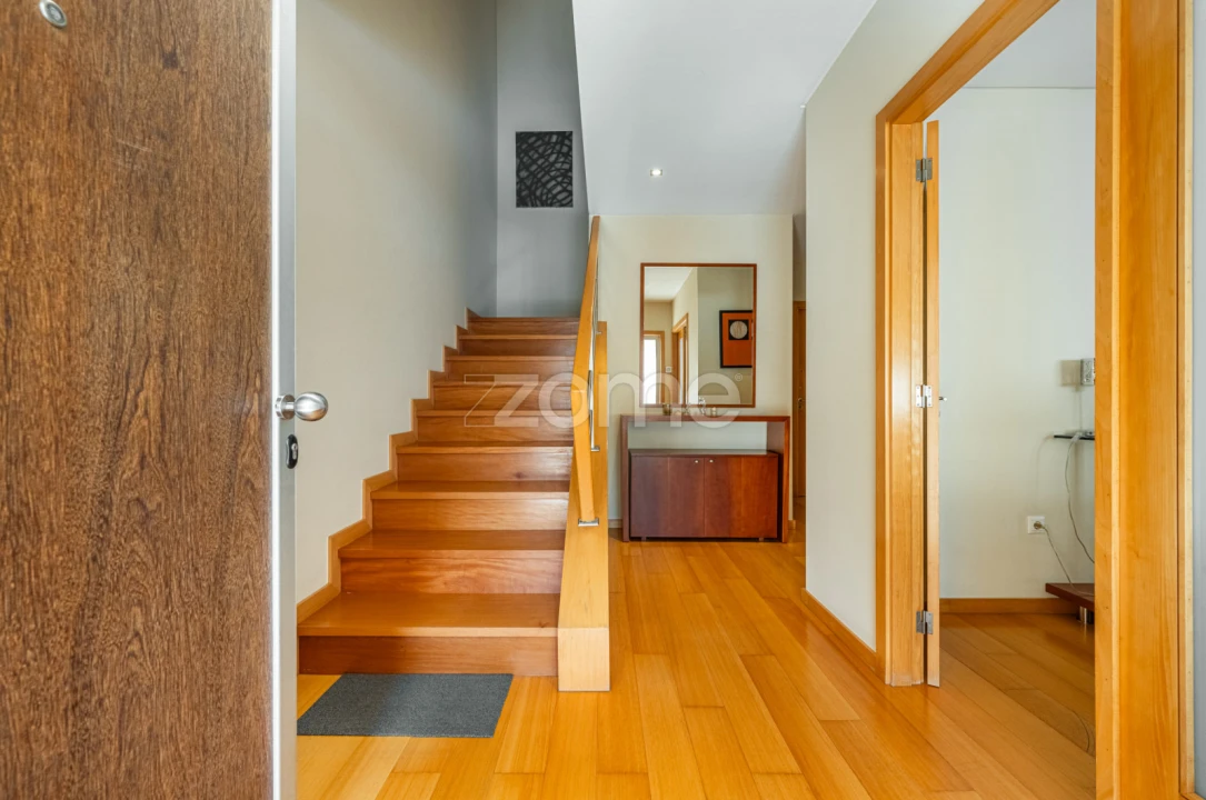 Moradia T4 para Venda em Vila Nova de Famalicão e Calendário Foto 4