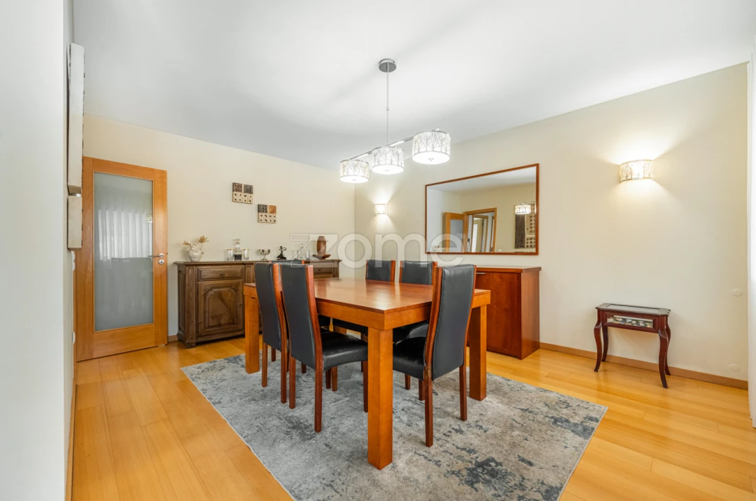 Moradia T4 para Venda em Vila Nova de Famalicão e Calendário Foto 5