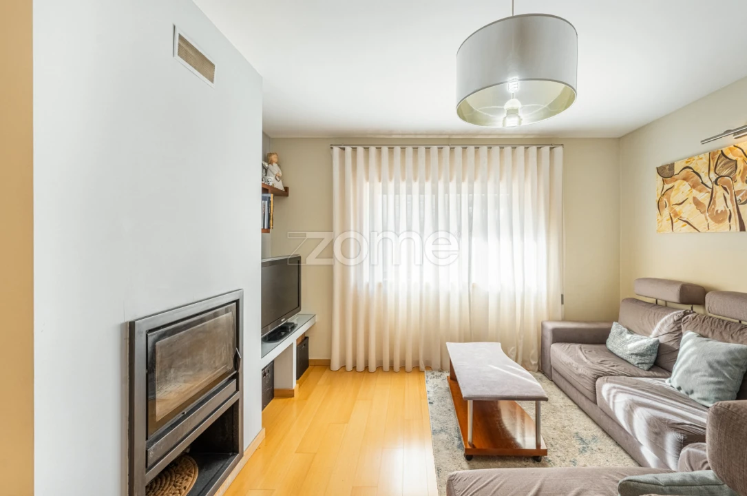 Moradia T4 para Venda em Vila Nova de Famalicão e Calendário Foto 7