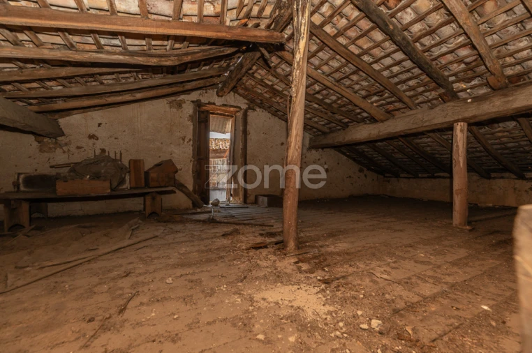 Moradia T4 para Venda em Foz de Arouce e Casal de Ermio Foto 27