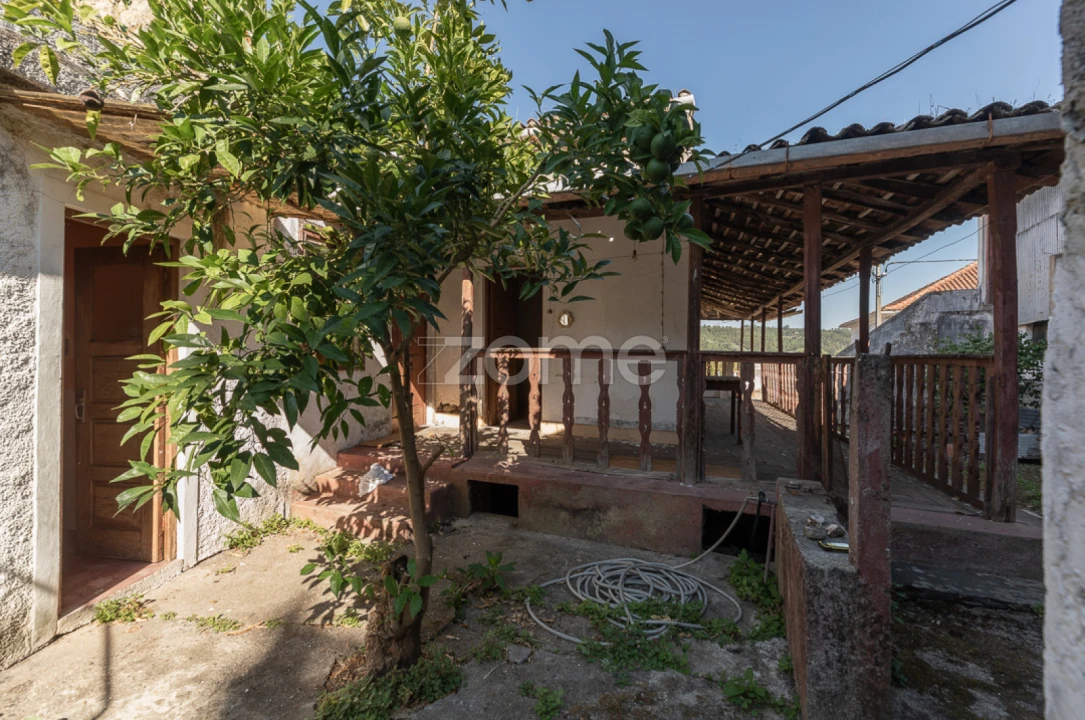 Moradia T4 para Venda em Foz de Arouce e Casal de Ermio Foto 11