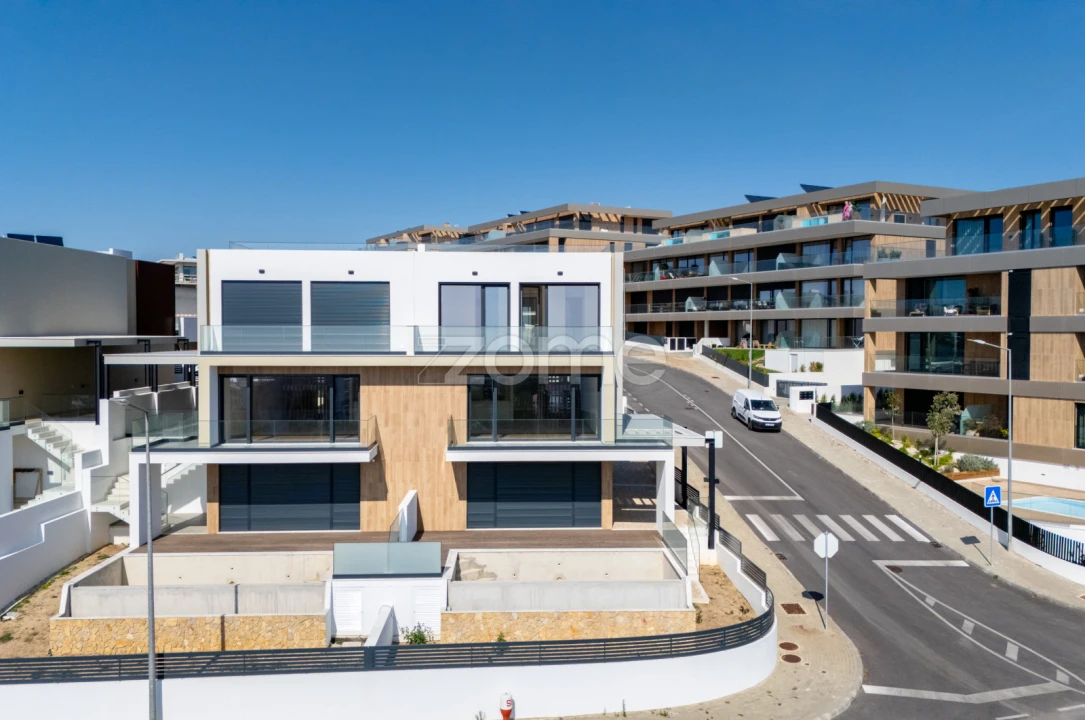 Moradia T4 para Venda em Ericeira Foto 36