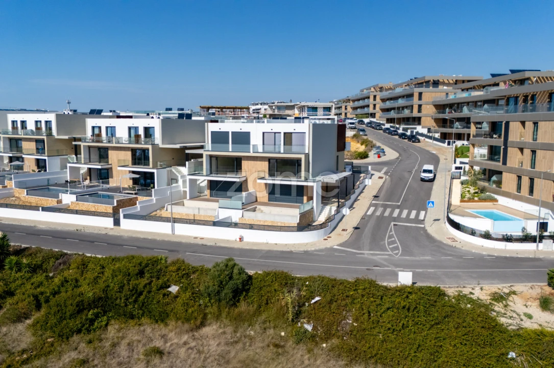 Moradia T4 para Venda em Ericeira Foto 37