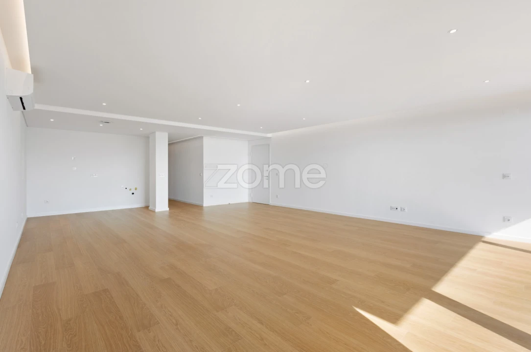Moradia T4 para Venda em Ericeira Foto 33