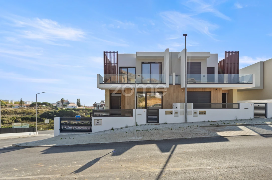 Moradia T4 para Venda em Ericeira Foto 35