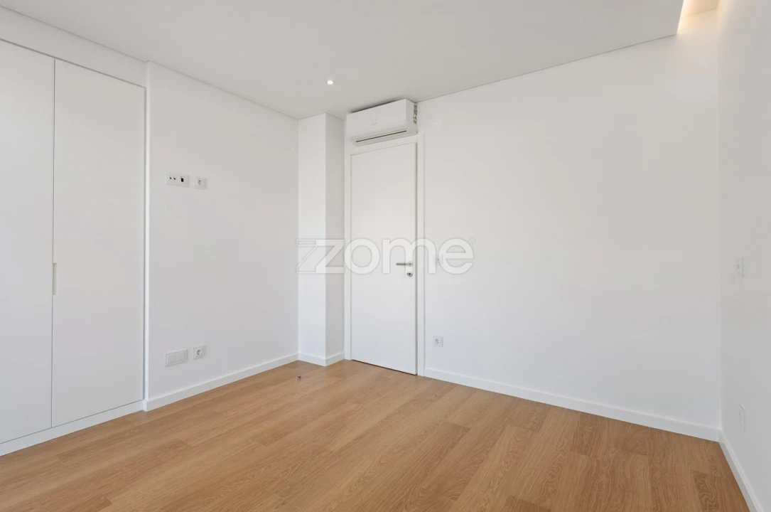 Moradia T4 para Venda em Ericeira Foto 5