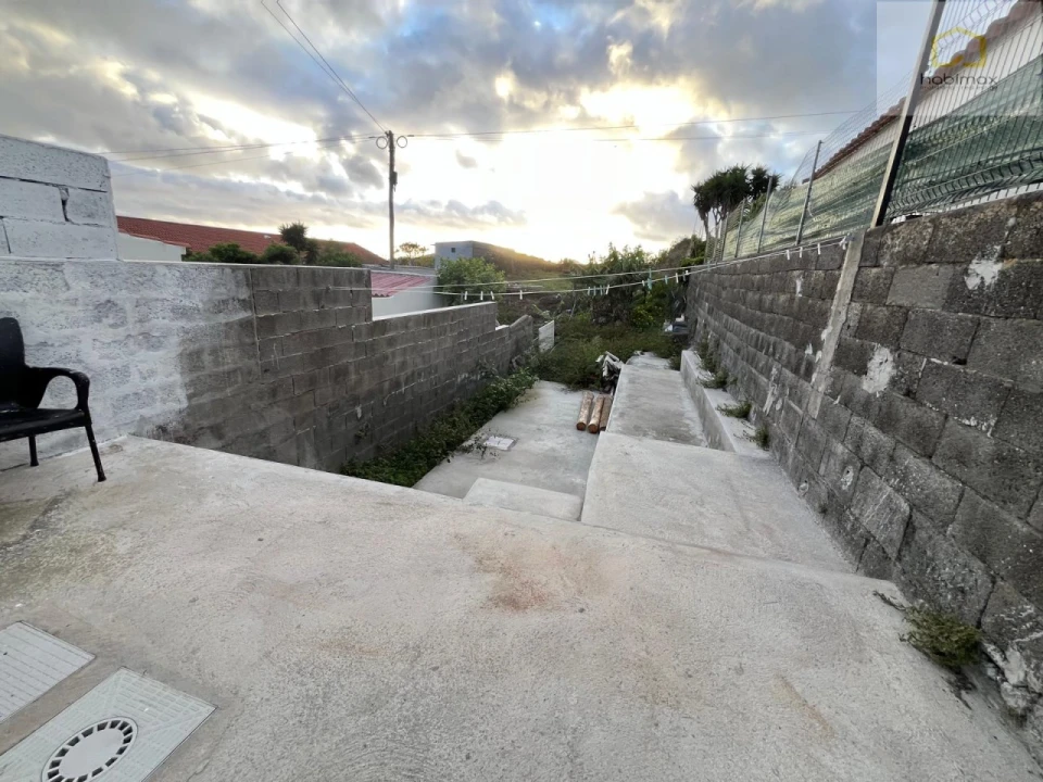 Moradia T2 para Venda em Rosto do Cão (Livramento) Foto 11