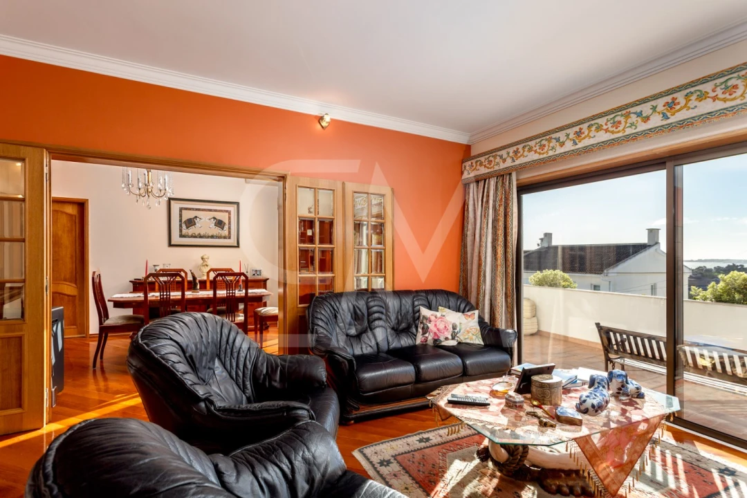 Moradia T6 para Venda em Algés, Linda-A-Velha e Cruz Quebrada-Dafundo Foto 24