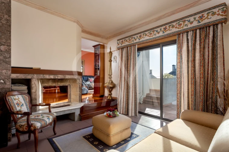 Moradia T6 para Venda em Algés, Linda-A-Velha e Cruz Quebrada-Dafundo Foto 31