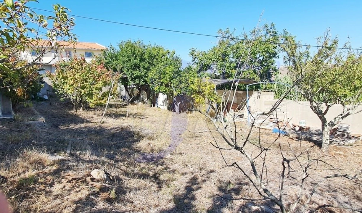 Terreno para Venda em Cacém e São Marcos Foto 2