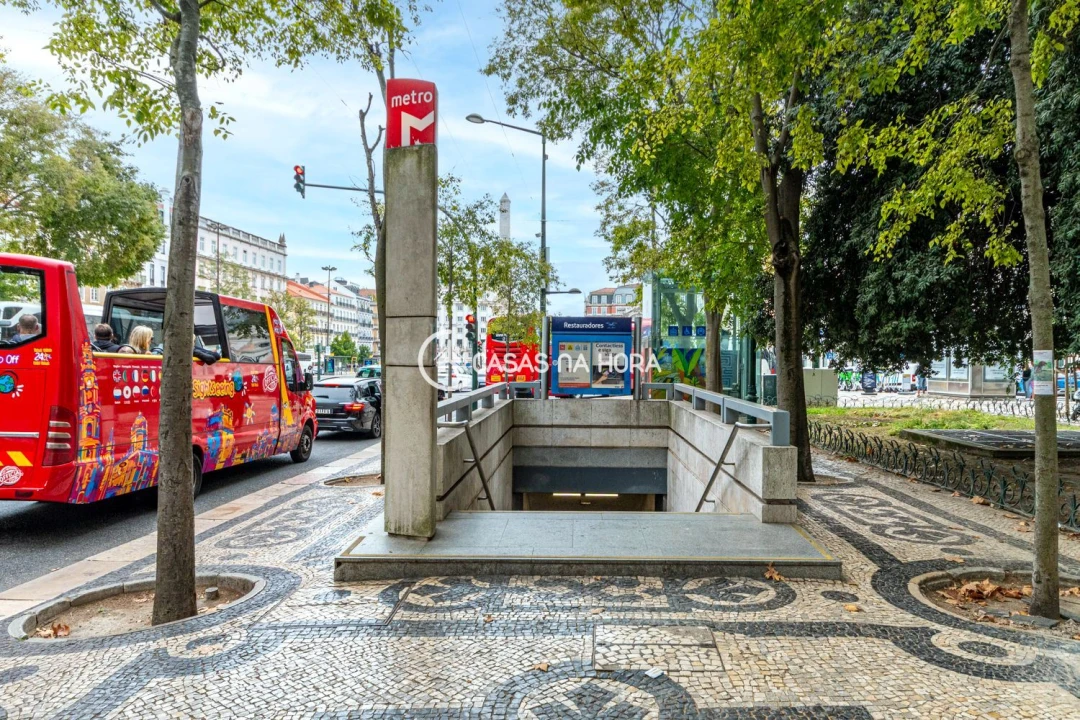 Apartamento T1 para Venda em Santo António Foto 21