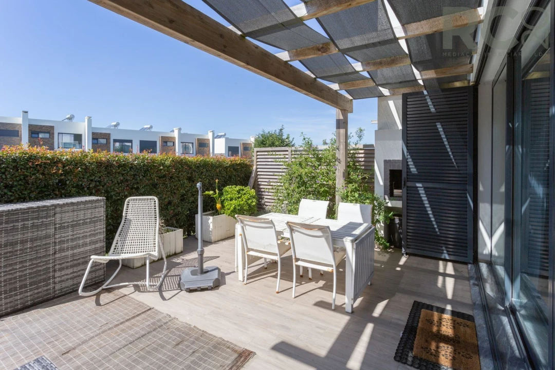 Moradia T3 para Venda em A dos Cunhados e Maceira Foto 9