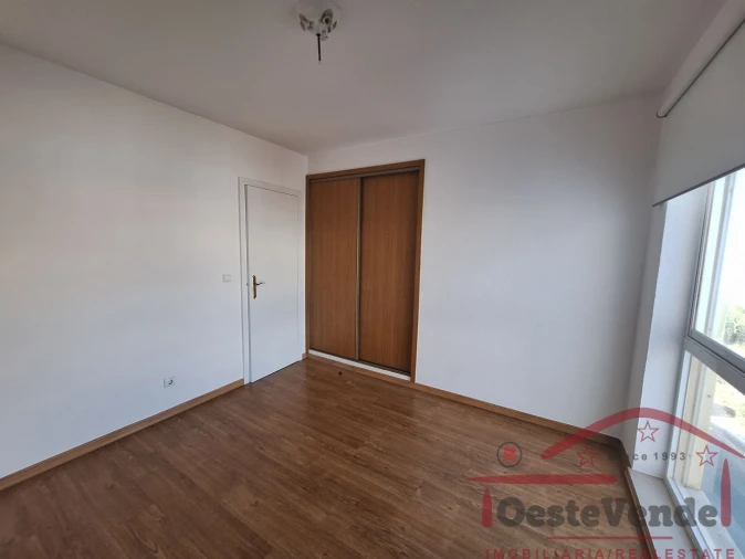 Apartamento T3 para Venda em Cadaval e Pêro Moniz Foto 25