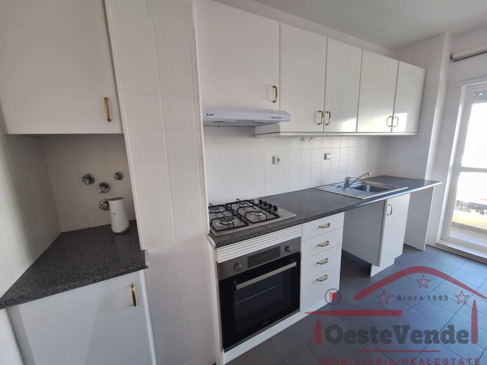 Apartamento T3 para Venda em Cadaval e Pêro Moniz Foto 11