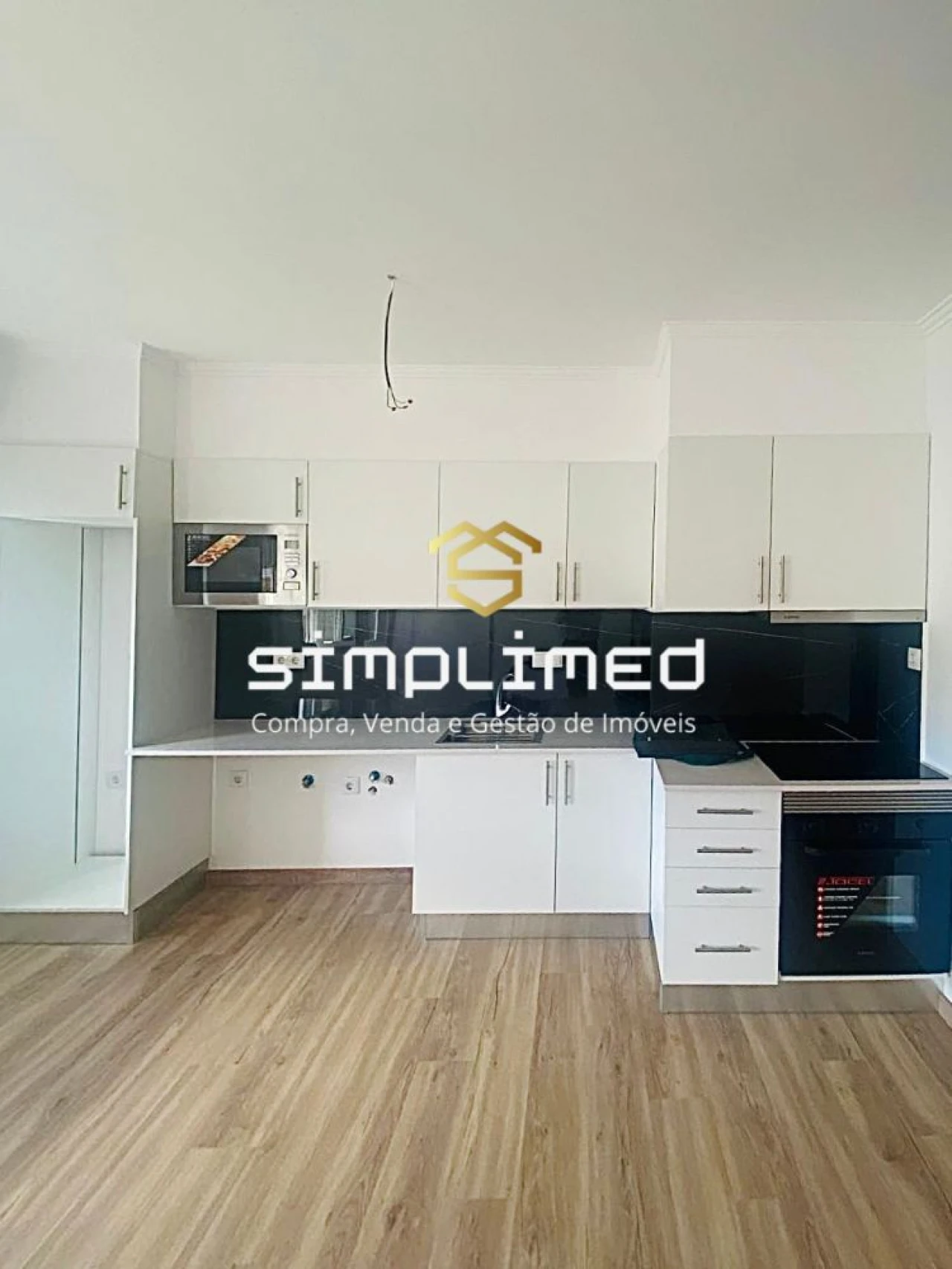 Apartamento T2 para Venda em Massamá e Monte Abraão Foto 1