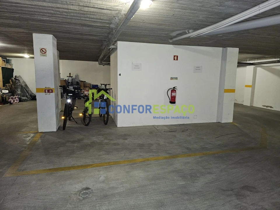Garagem para Venda em Castelo Branco Foto 2