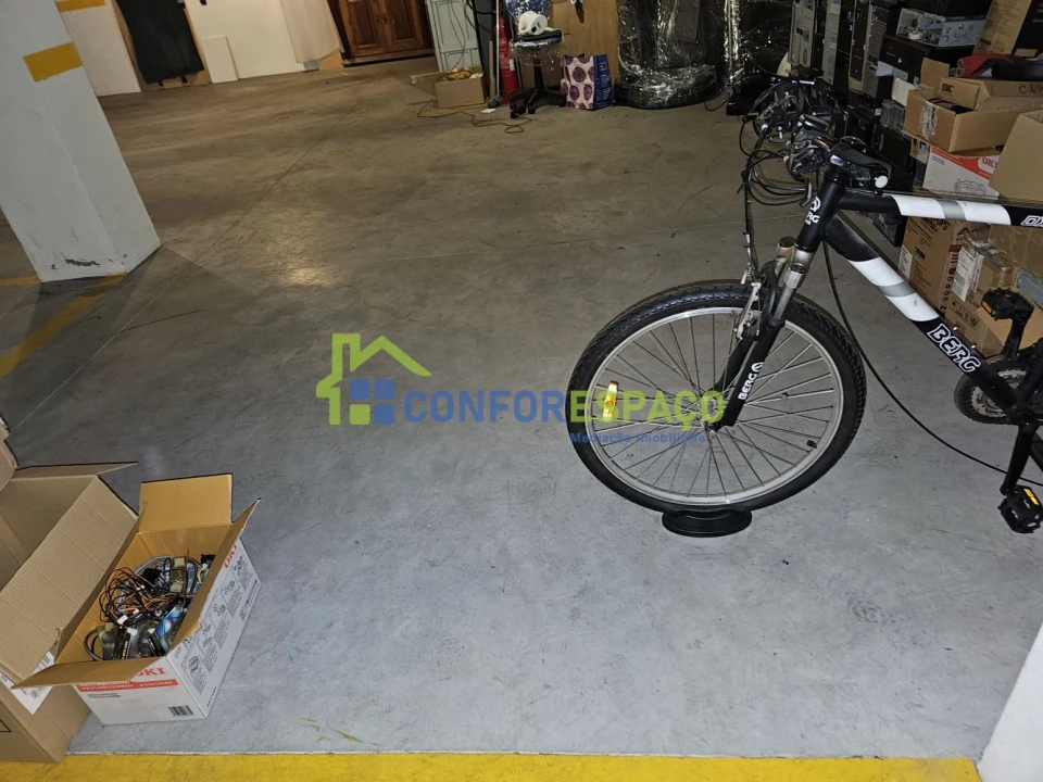 Garagem para Venda em Castelo Branco Foto 4