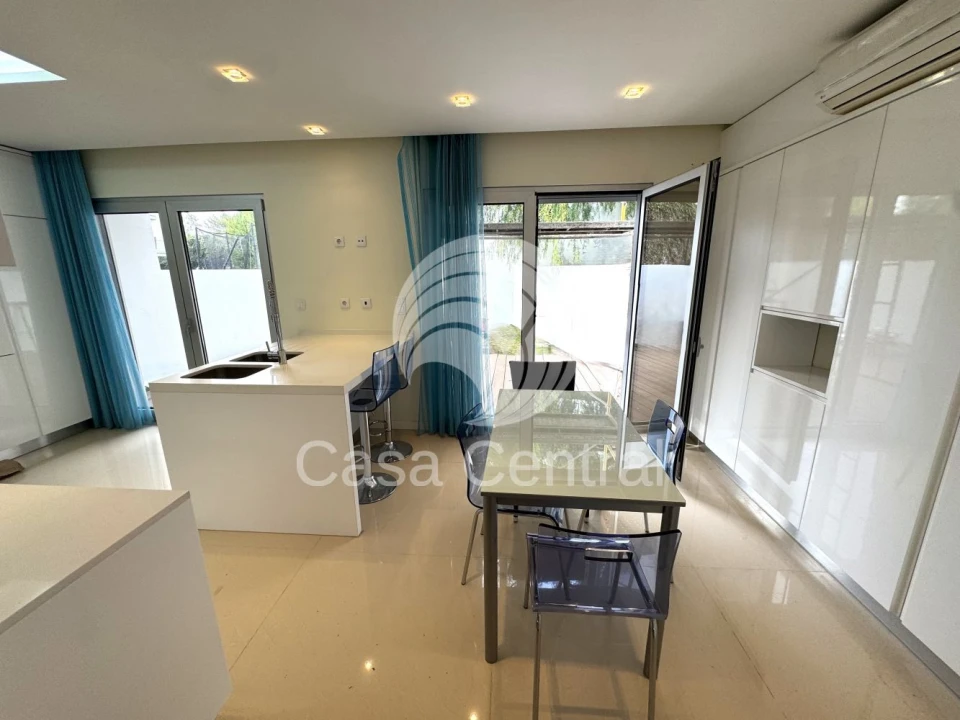 Moradia T3 para Venda em Carcavelos e Parede Foto 18