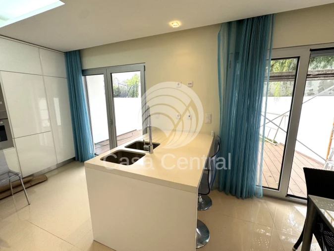 Moradia T3 para Venda em Carcavelos e Parede Foto 24