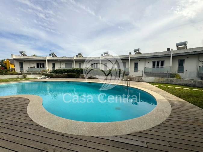 Moradia T3 para Venda em Carcavelos e Parede Foto 6