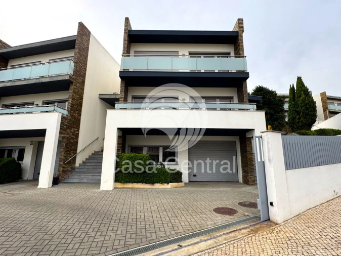 Moradia T3 para Venda em Carcavelos e Parede Foto 54