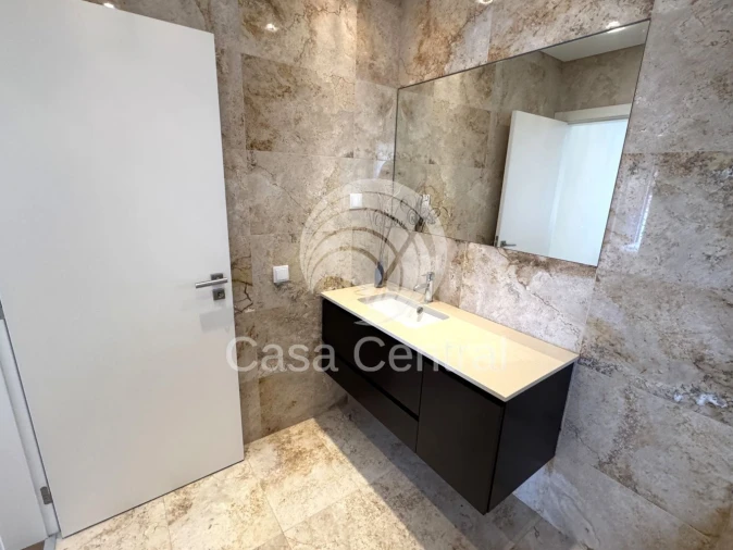 Moradia T3 para Venda em Carcavelos e Parede Foto 38