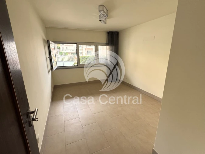 Moradia T3 para Venda em Carcavelos e Parede Foto 48