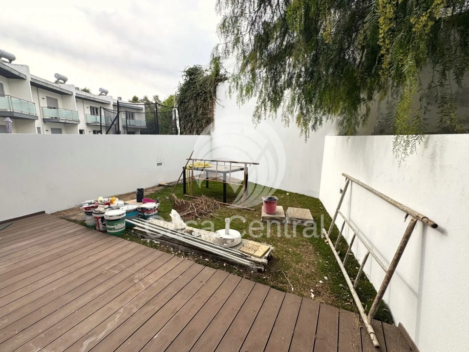 Moradia T3 para Venda em Carcavelos e Parede Foto 25