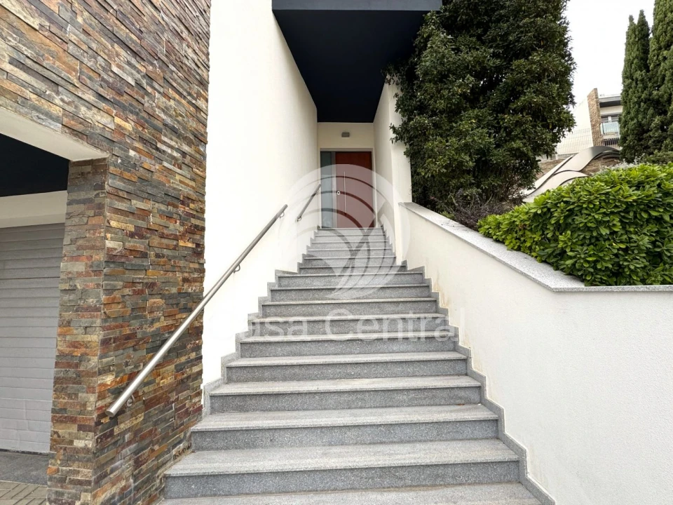 Moradia T3 para Venda em Carcavelos e Parede Foto 10