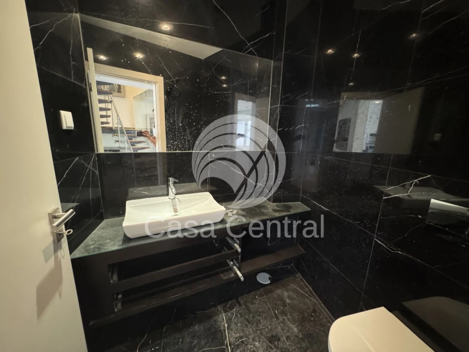 Moradia T3 para Venda em Carcavelos e Parede Foto 28