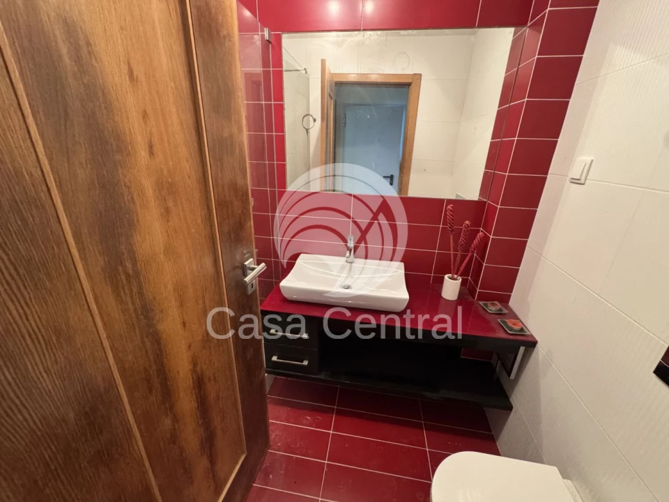 Moradia T3 para Venda em Carcavelos e Parede Foto 47