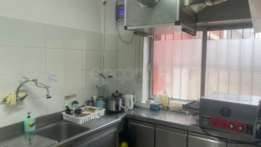 Loja para Trespasse em Oeiras e São Julião da Barra, Paço de Arcos e Caxias Foto 9