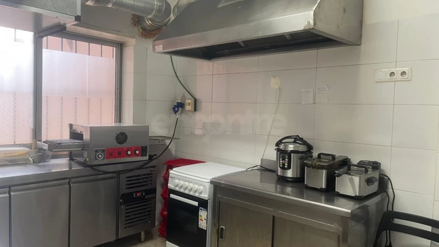 Loja para Trespasse em Oeiras e São Julião da Barra, Paço de Arcos e Caxias Foto 3