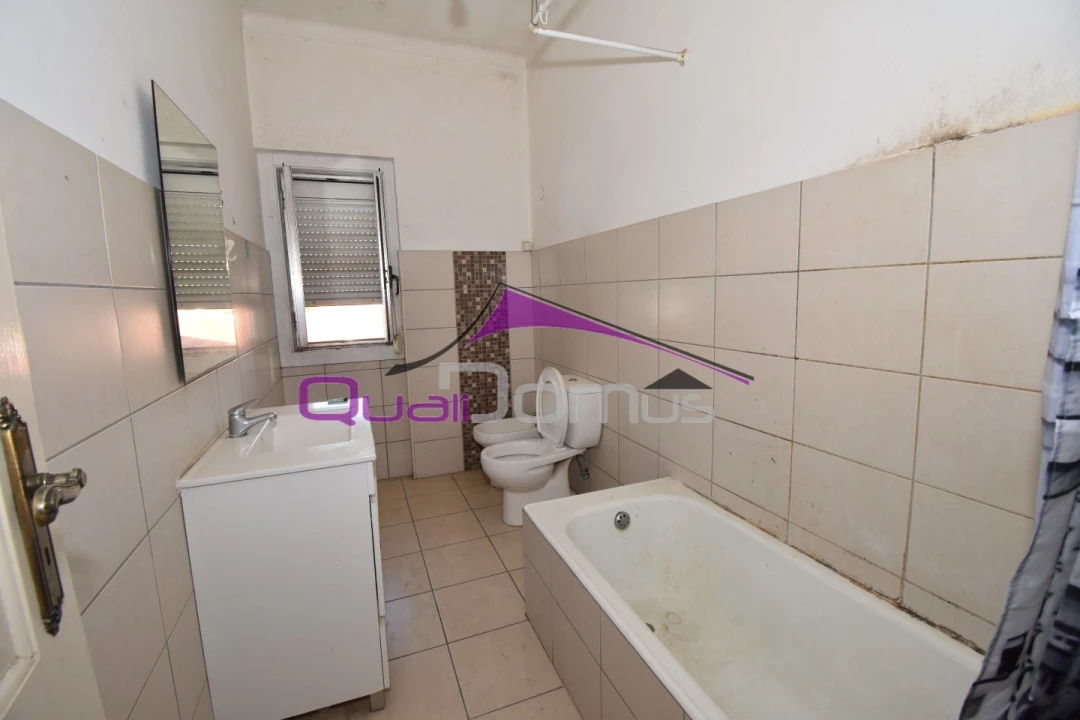 Moradia T6 para Venda em Torres Novas (Santa Maria, Salvador e Santiago) Foto 7