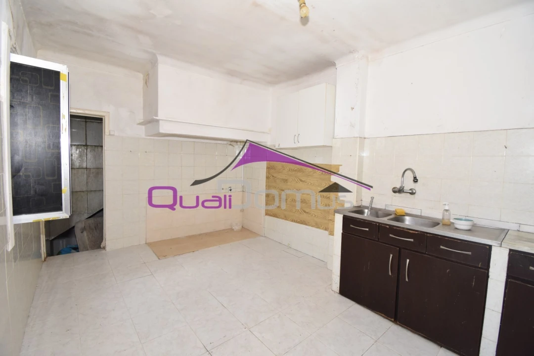 Moradia T6 para Venda em Torres Novas (Santa Maria, Salvador e Santiago) Foto 14