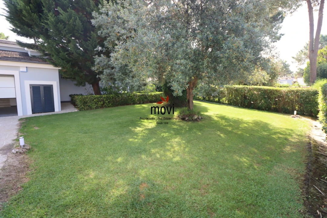 Moradia T4 para Venda em Charneca de Caparica e Sobreda Foto 30