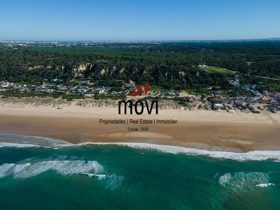 Moradia T4 para Venda em Charneca de Caparica e Sobreda Foto 37