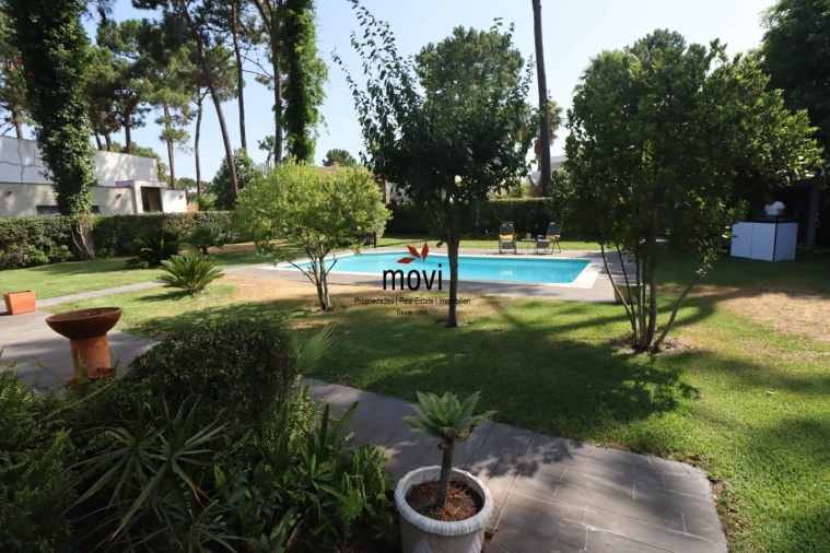 Moradia T4 para Venda em Charneca de Caparica e Sobreda Foto 5