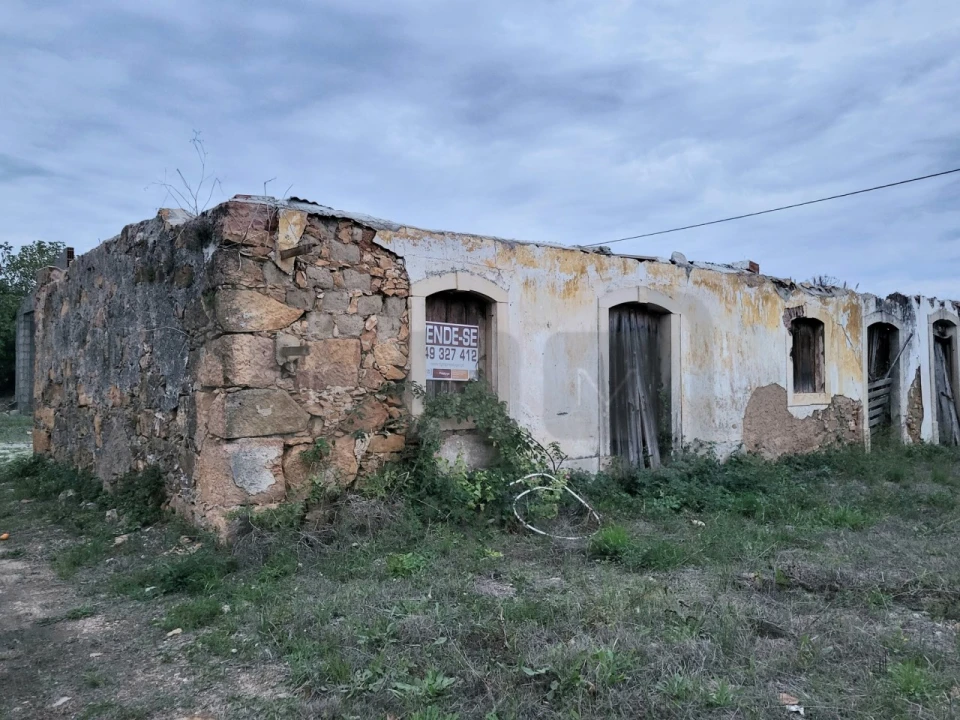 Terreno para Venda em São João Baptista e Santa Maria dos Olivais Foto 2