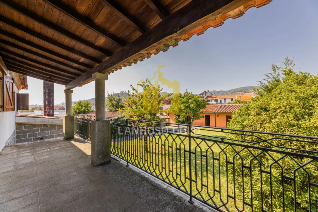 Moradia T4 para Venda em Campos e Louredo Foto 20