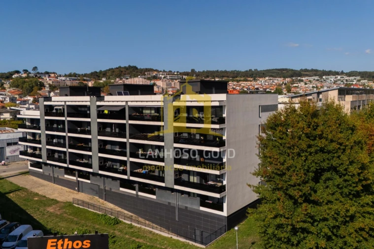 Apartamento T2 para Venda em Nogueiró e Tenões Foto 1