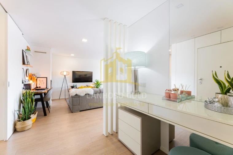 Apartamento T2 para Venda em Nogueiró e Tenões Foto 2