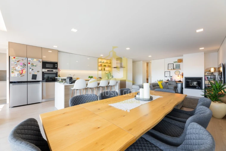 Apartamento T2 para Venda em Nogueiró e Tenões Foto 10