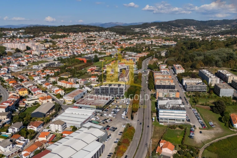 Apartamento T2 para Venda em Nogueiró e Tenões Foto 28