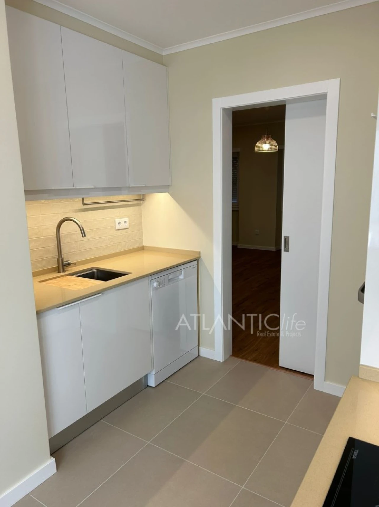 Apartamento T2 para Venda em Queluz e Belas Foto 4