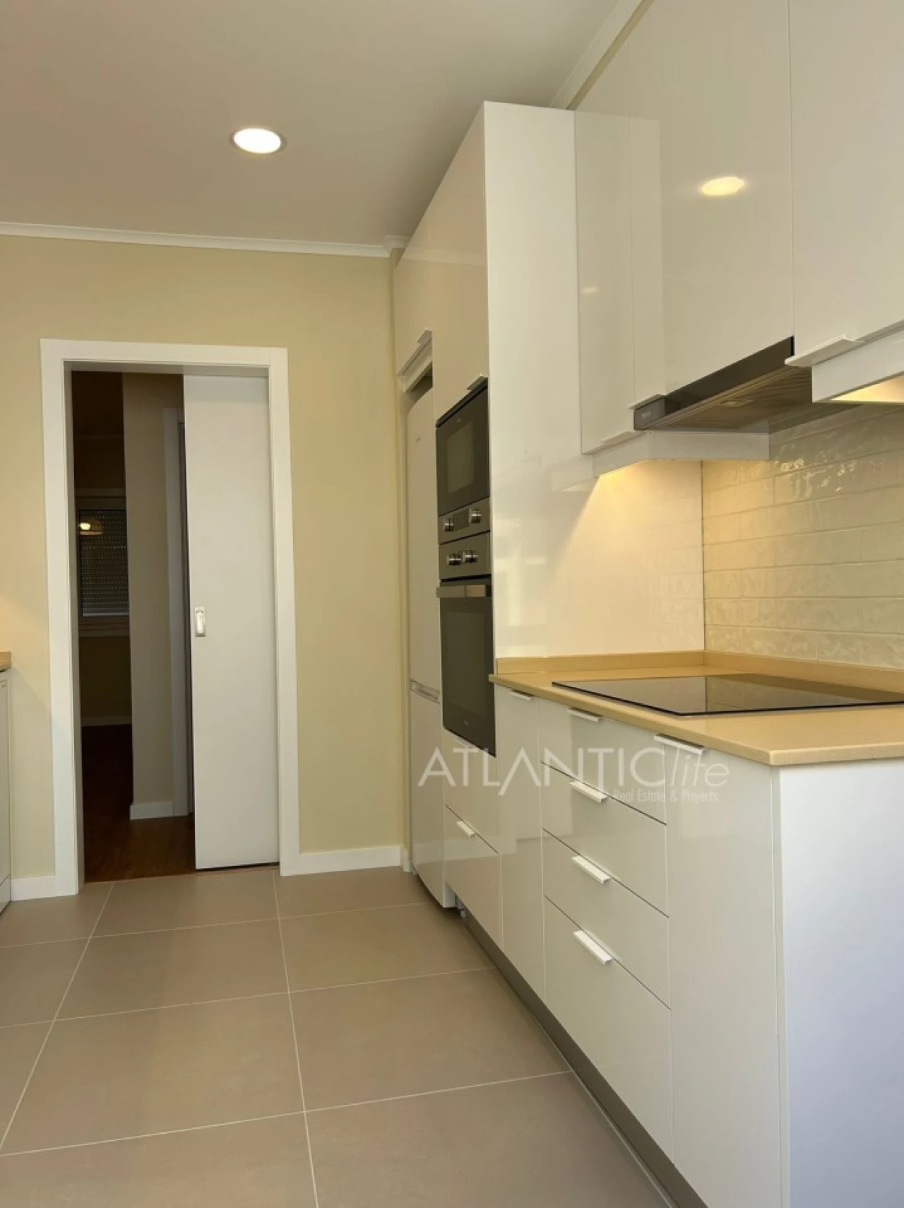 Apartamento T2 para Venda em Queluz e Belas Foto 5