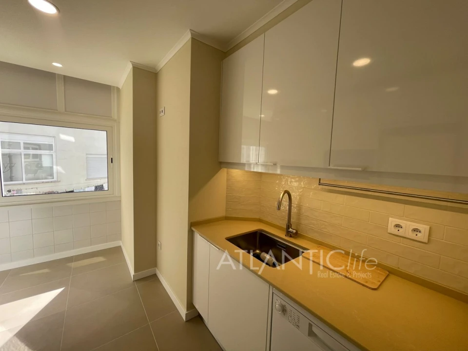 Apartamento T2 para Venda em Queluz e Belas Foto 6